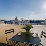 Eiffel Tower Loft Residence